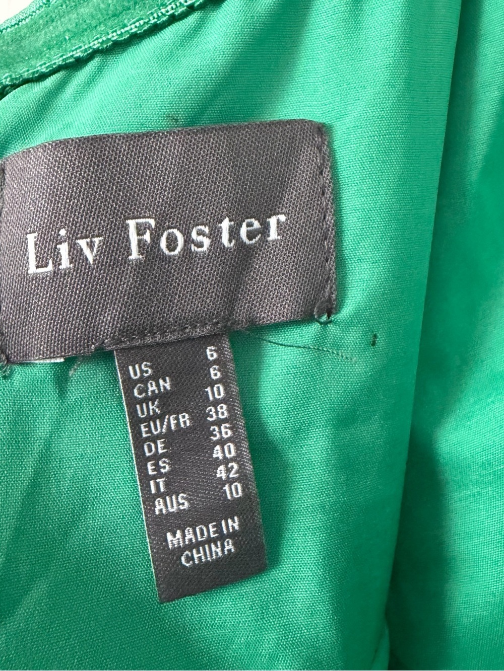 Liv Foster Foiled Satin V-Neck Halter Gown Summer Green Size 6 - Picture 10 of 13